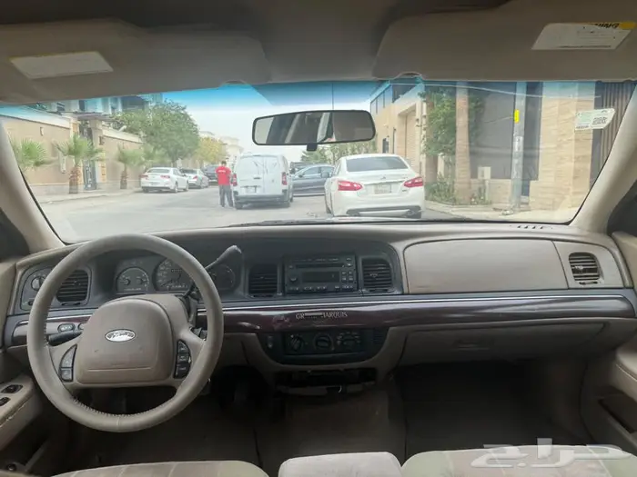 فورد كراون فاكتوريا 2004 م سعودي مع لوحة مميزه 10