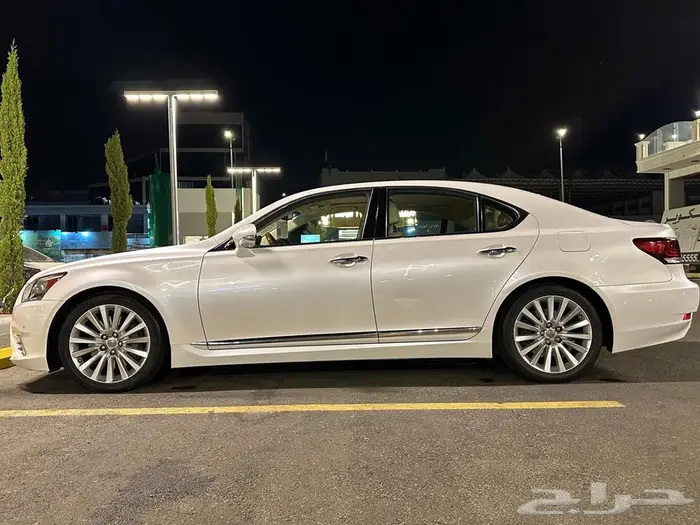 لكزس موديل 2017 LS 5