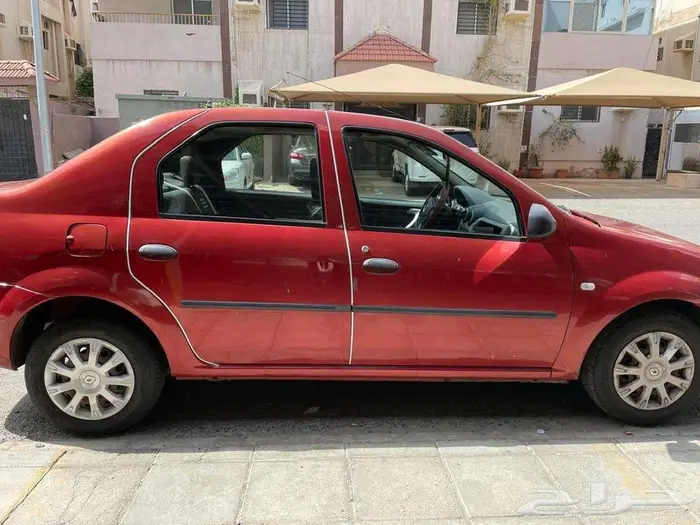 Excellent Condition Manual Renault Logan 2014 Red Colour 6