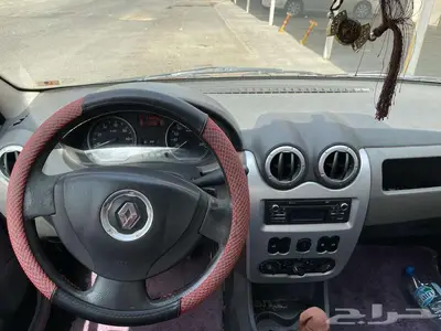 Excellent Condition Manual Renault Logan 2014 Red Colour index