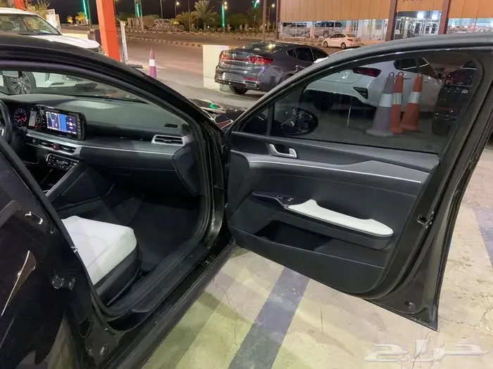 كيا اوبتيما 2022 بنزين شاشة كاميرا مستورد محرك 2.0 13