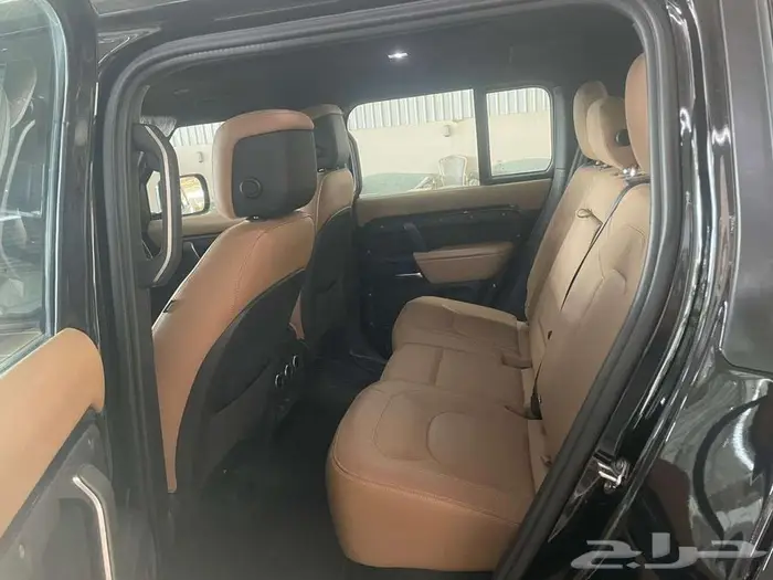 لاندروفر - ديفندر HSE V6 موديل 2025 الممشي 25 الف كم 8