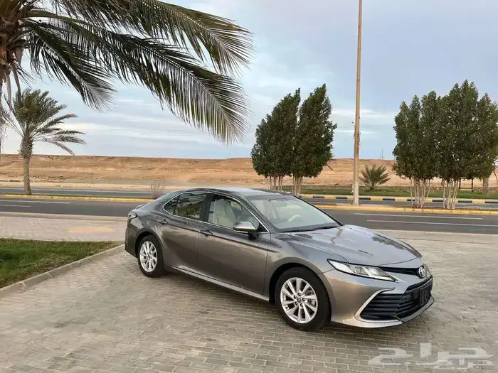 كامري 2023 مخزن تيتانيوم ستاندر مطور عداد 13 الف وكالة 3