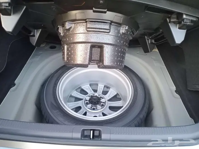 كامري 2023 مخزن تيتانيوم ستاندر مطور عداد 13 الف وكالة 10