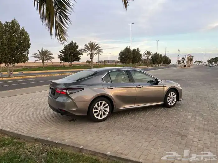 كامري 2023 مخزن تيتانيوم ستاندر مطور عداد 13 الف وكالة 4