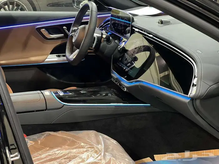 مرسيدس- E300 AMG - 2025 - 3 شاشات (كاش - بنوك ) 10