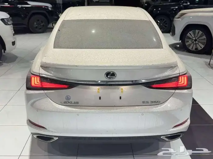 لكزس ES 350 استاندر بريمي فتحة سقف 2025 5