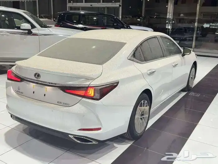 لكزس ES 350 استاندر بريمي فتحة سقف 2025 3