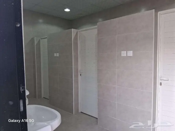 للإيجار مستودعات ممتازة جدا في العفجة بالخرج 10