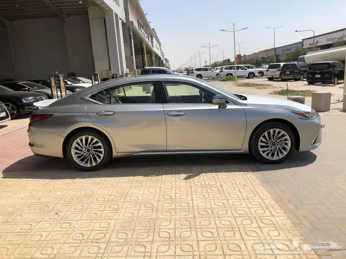 لكزس ES350 CC بريمي 2025 كاش واقساط 4