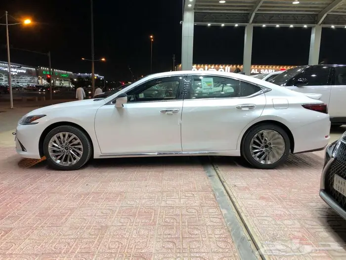 لكزس ES350 CC بريمي 2025 كاش واقساط 13