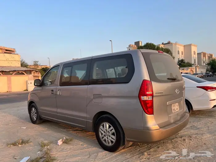 2018 هيونداي H1 1