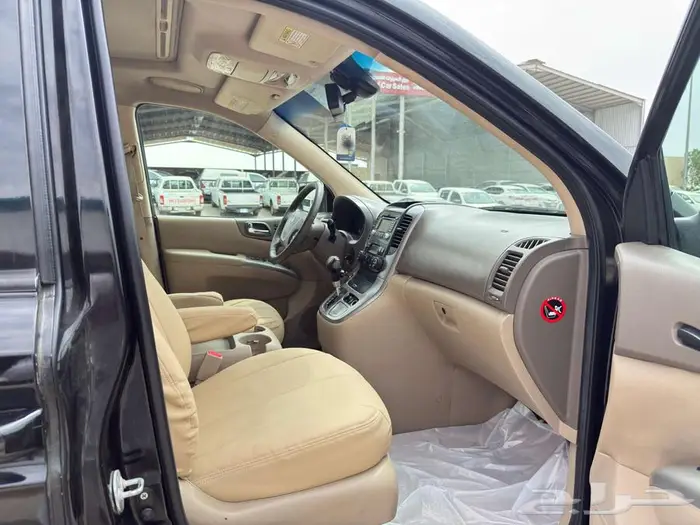 كيا كرنيفال 2011 11