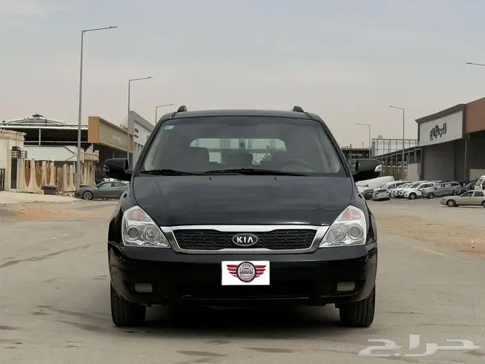 كيا كرنيفال 2011 0