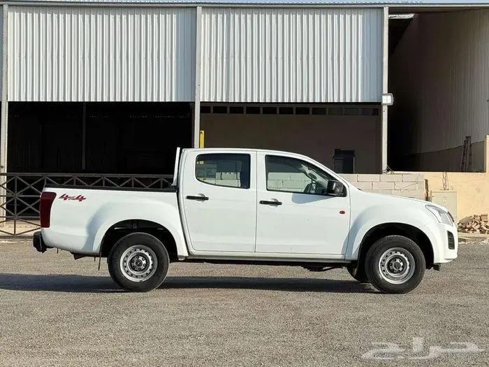 ايسوزو ديماكس 2020 8