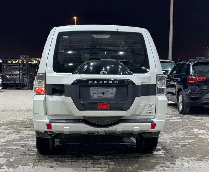 ميتسوبيشي باجيرو GLS 5