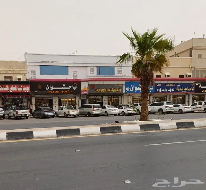 محل ذهب للإيجار بالدرب بموقع مميز 6