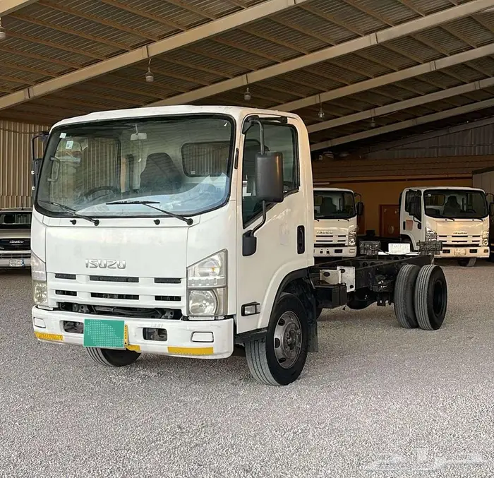 ايسوزو دينا شاص 5 متر قير عادي 2012 1