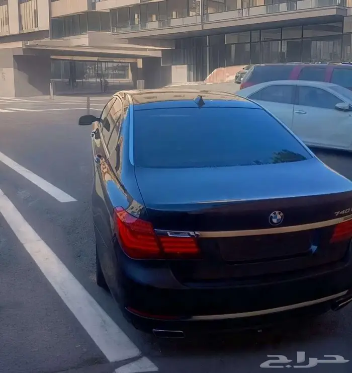 BMW 740il 2013 5