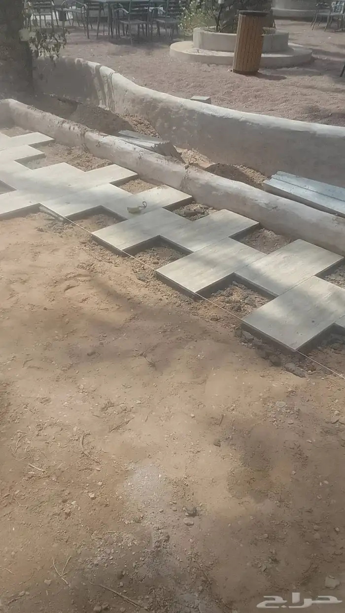 مبلط مصري لتركيب جميع أنواع البلاط والرخام والبرسلان 1