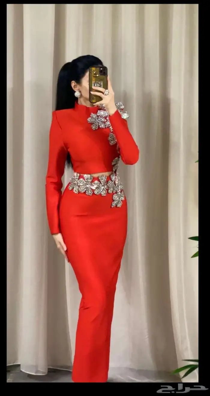 فستان جديد من قطعتين بكرستال مقاس مديم السعر 350 2