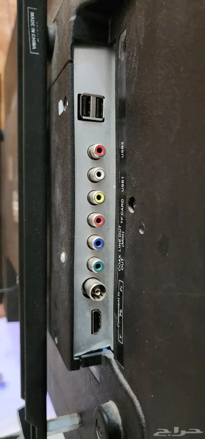 شاشه 55 بوصهة تنباع تشاليح كل شيء فيها سليم الا الشاشه 4