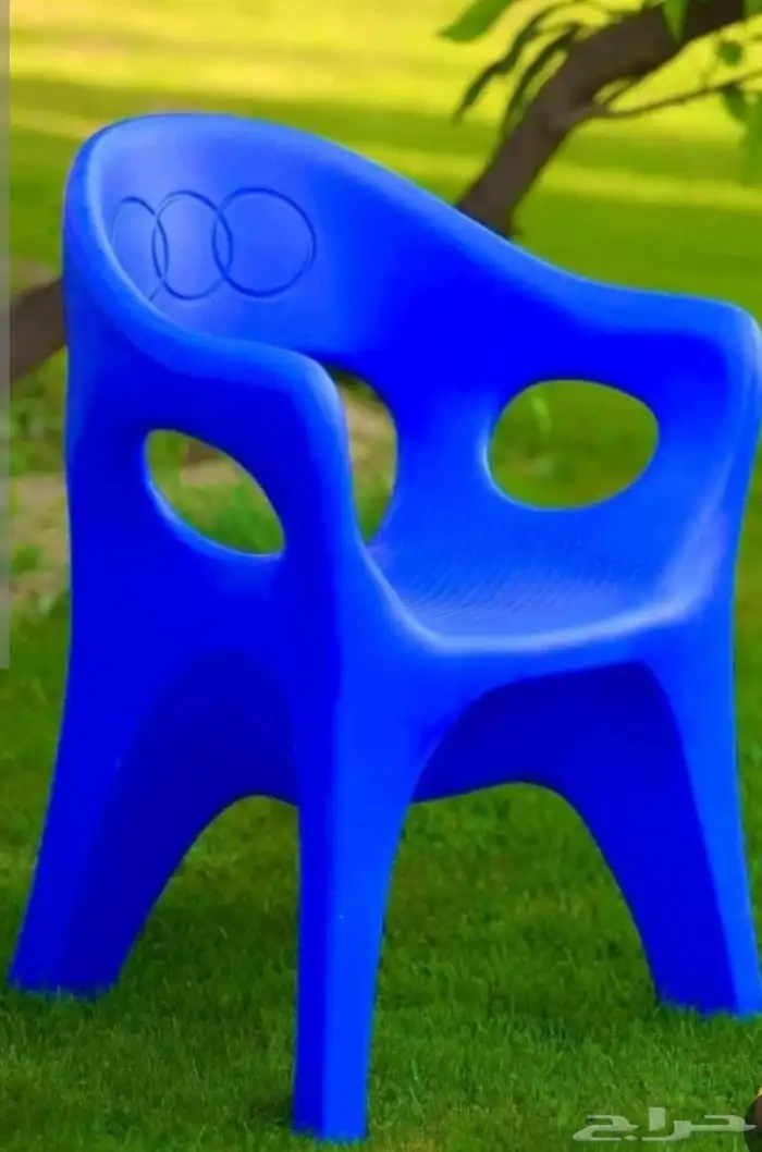 كرسي بلاستيك ضد الكسر والماء 4