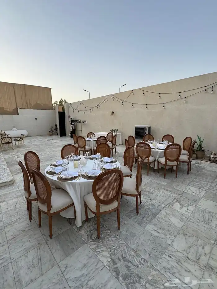 تاجير كراسي طاولاتطاولات كوكتيل طاولات استقبال طاولات مداخل 1