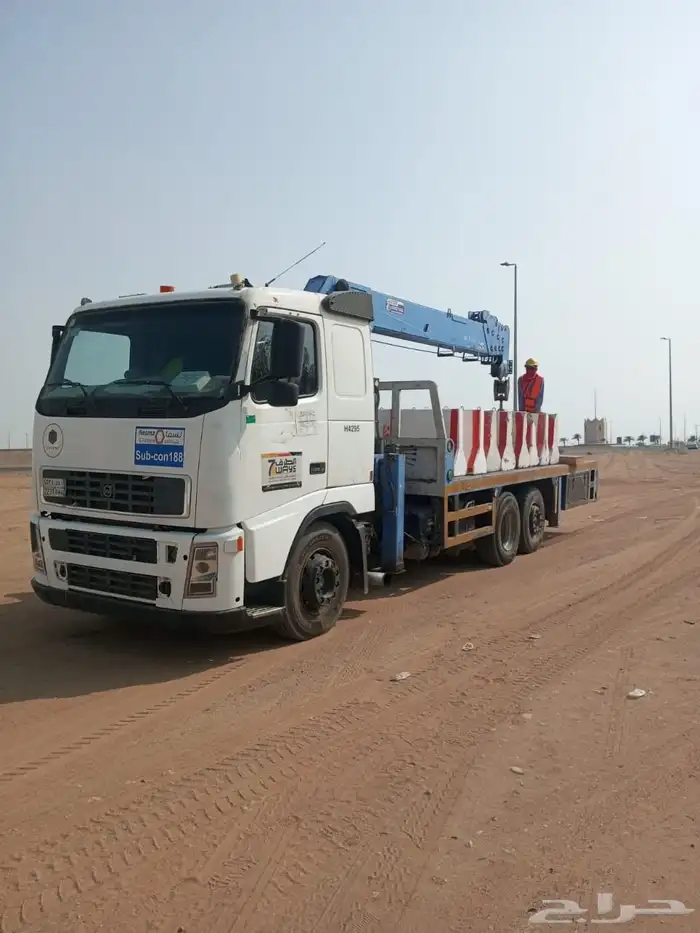 للايجار الشهري أو اليوميه روافع تلسكوبيه بوبكتات سيزر لفت رف 2