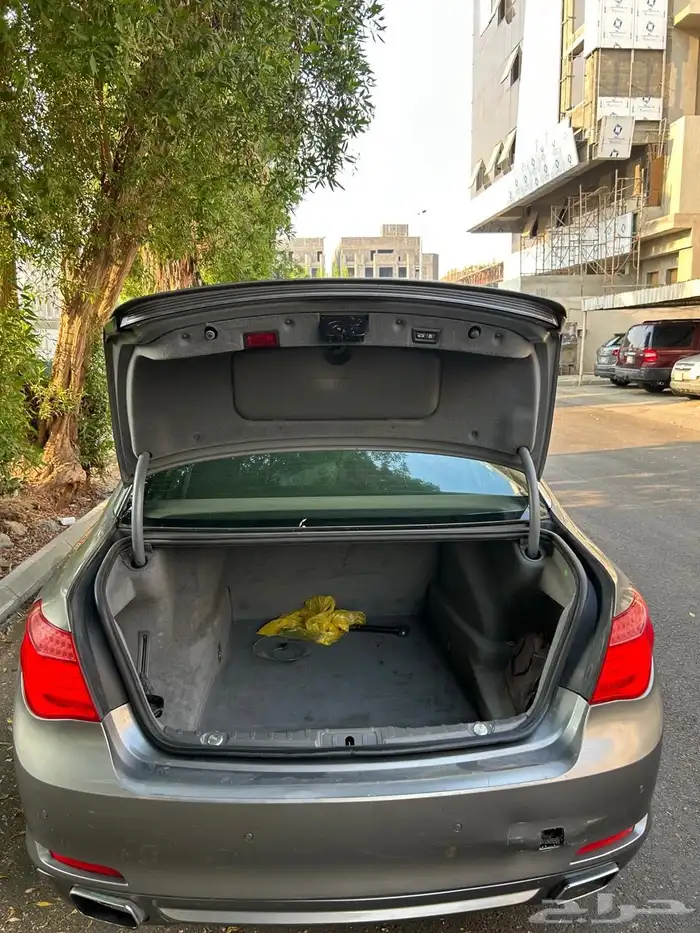 بي ام دبليو 740Li 13