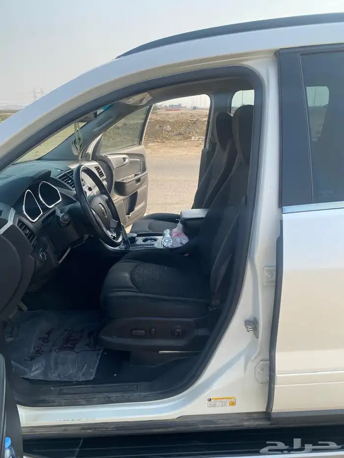 شيفورلية ترافرس 2011 8