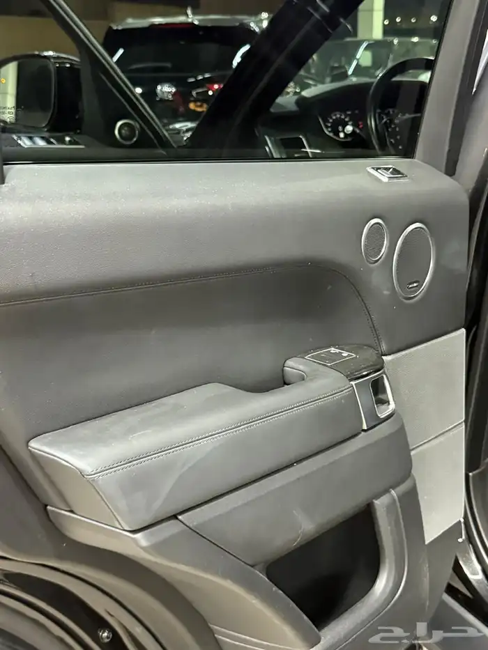 رنج روفر سبورت ديزل 2019 ( بحالة الوكالة ) 18