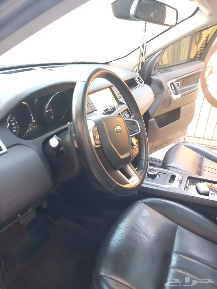 للبيع لاندروفر اسود سبورت دسكفري ديزل موديل 2018 39