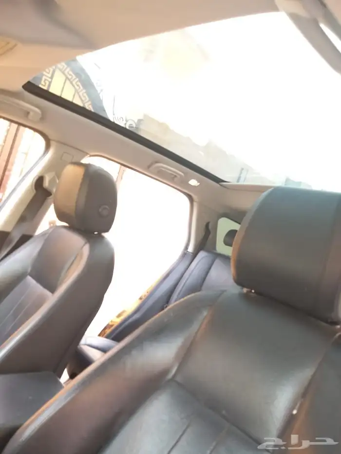 للبيع لاندروفر اسود سبورت دسكفري ديزل موديل 2018 35