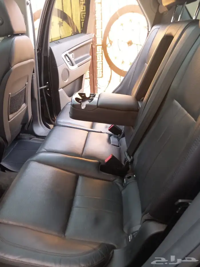 للبيع لاندروفر اسود سبورت دسكفري ديزل موديل 2018 32