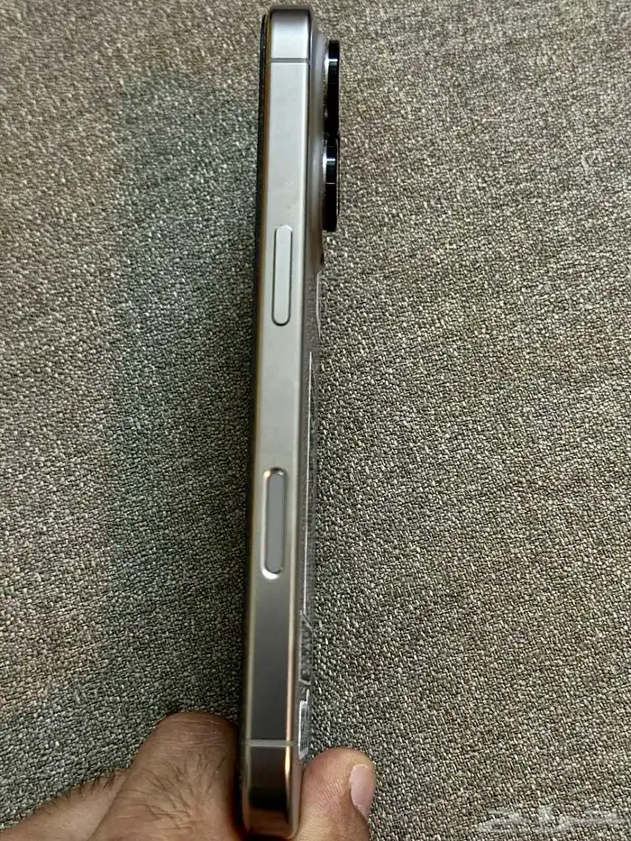 ايفون 16 برو 4