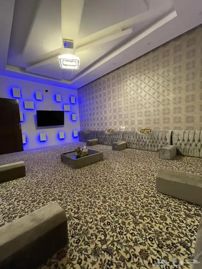 شقة سكنية فاخرة مجهزة بالكامل ع الحزام خلف البساتين مول 6