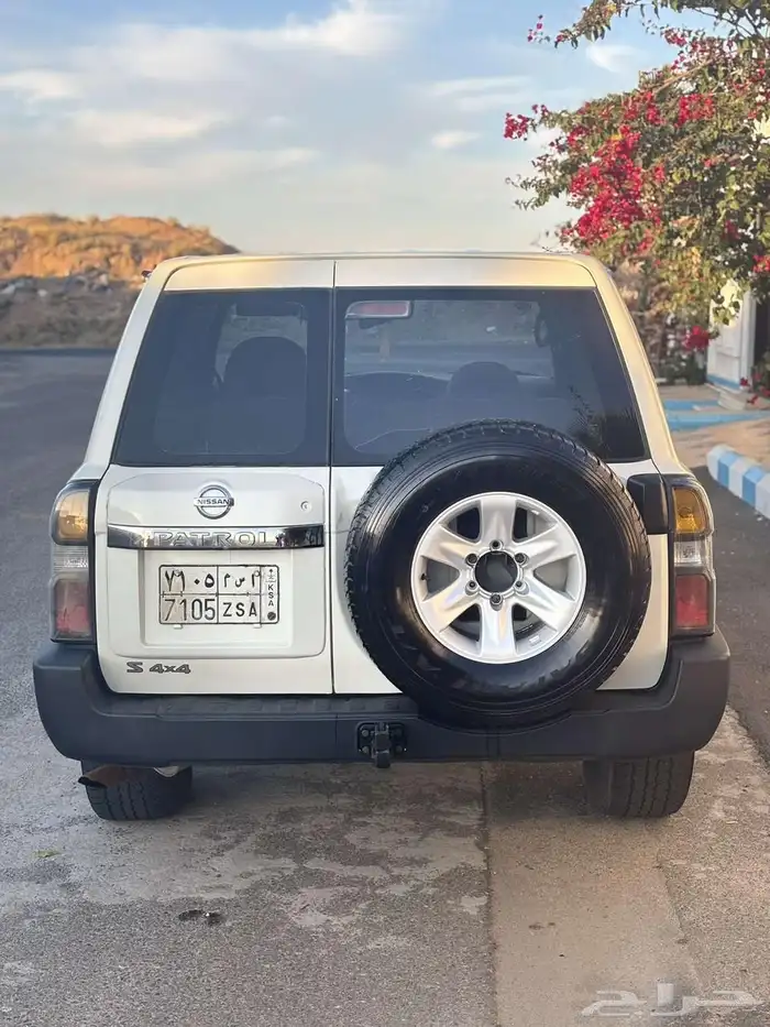 جيب نيسان 2005 2