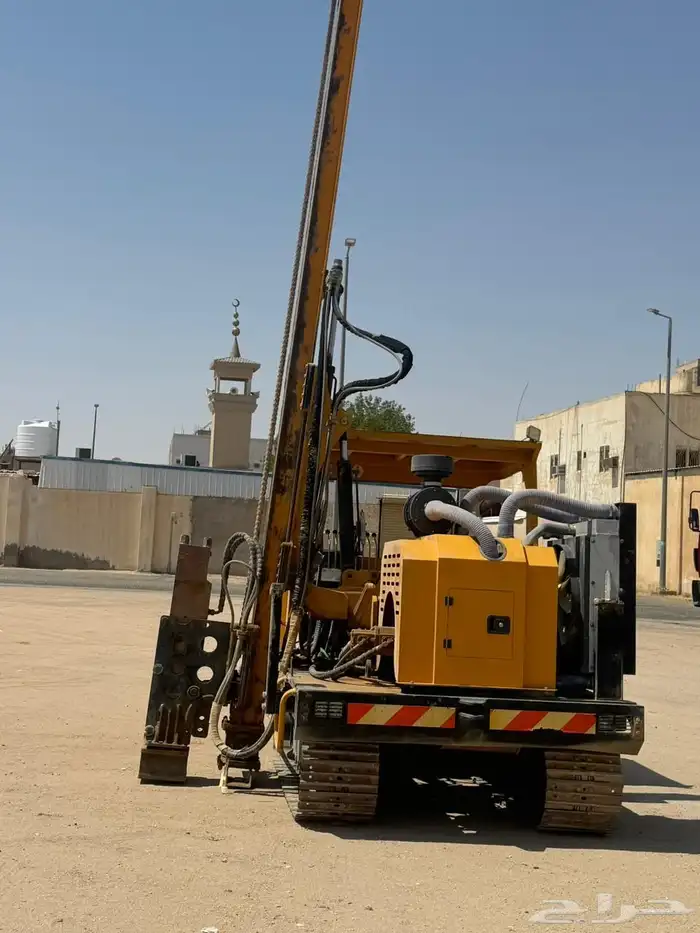 معدات دق الخوازيق لطاقه الشمسيه 1