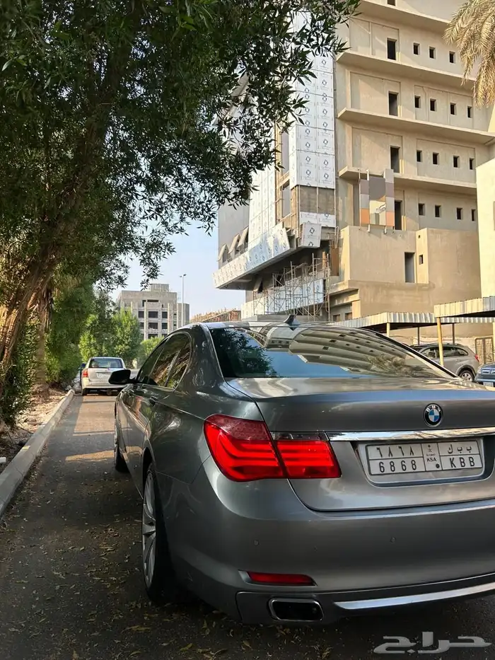 بي ام دبليو 740Li 10