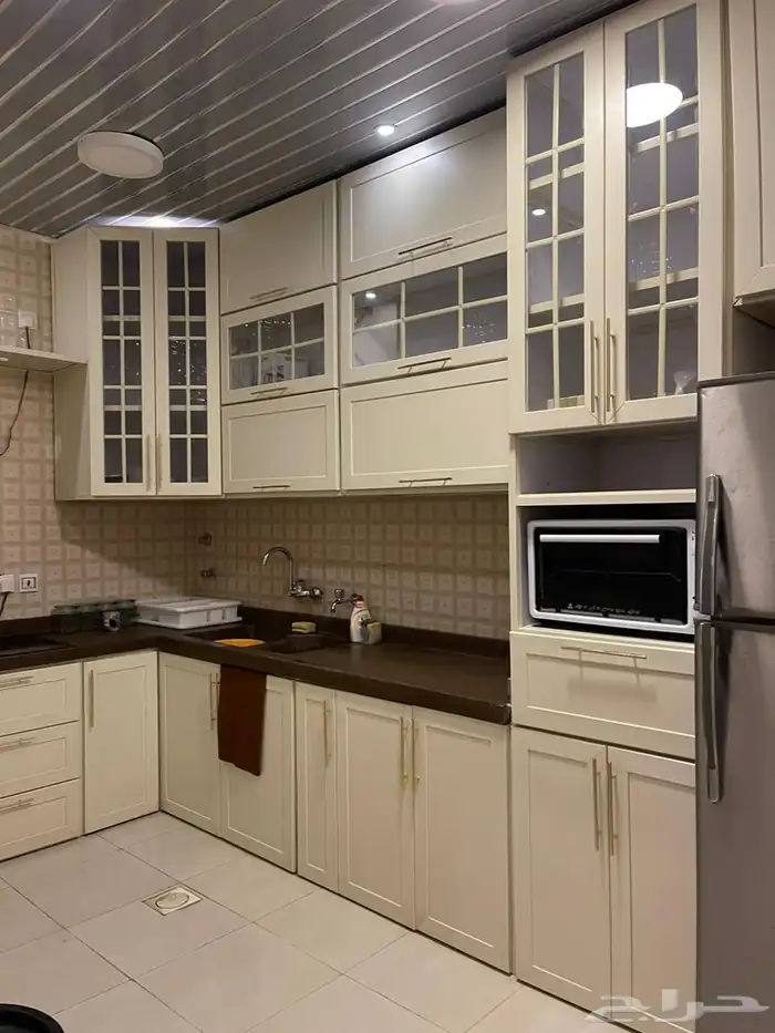 شقة سكنية فاخرة مجهزة بالكامل ع الحزام خلف البساتين مول 11