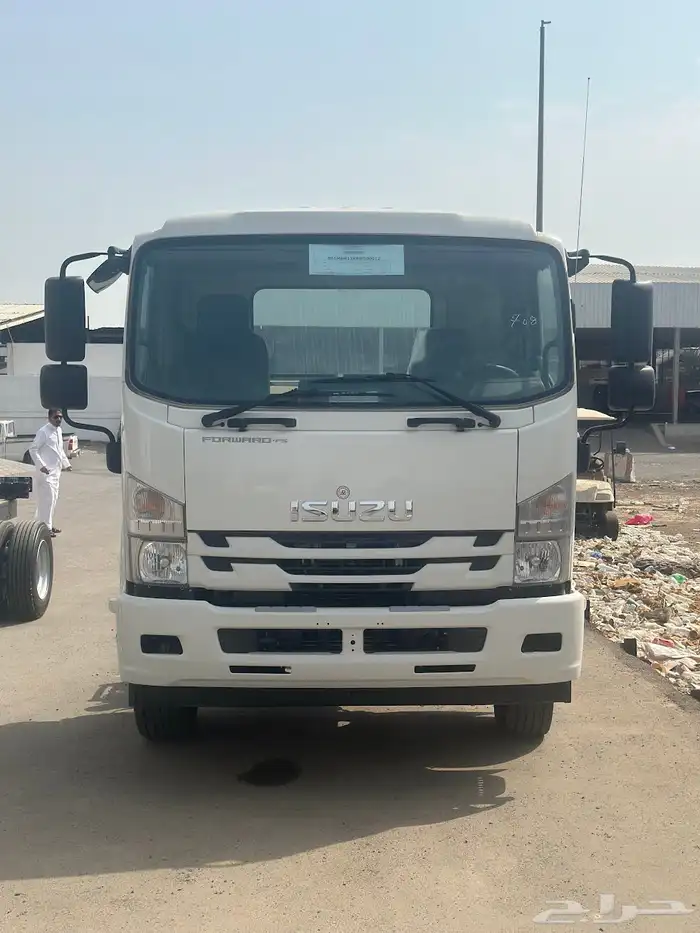 شاحنه ايسوزو 9.5طن FSR 2025 1