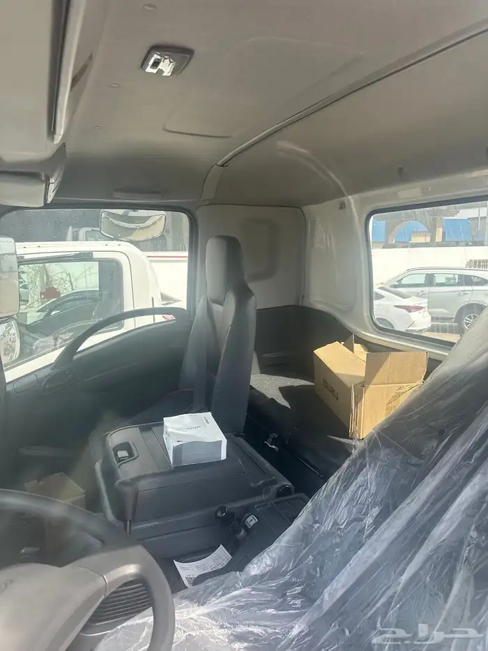 شاحنه ايسوزو 9.5طن FSR 2025 8