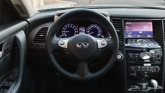 انفنتي QX70 سعودي 2019 بودي بلد بحالة الوكاله 19