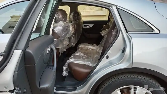 انفنتي QX70 سعودي 2019 بودي بلد بحالة الوكاله 11