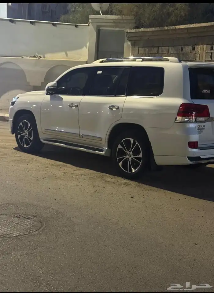 جيب موديل 2021 ثمانية سلندر جي إكس أر Grand Ting ماشي 86 الف 4