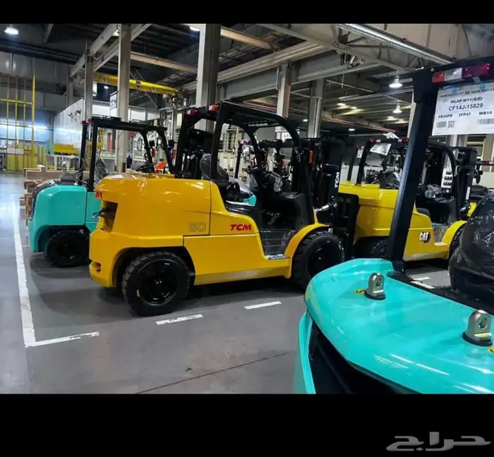 Forklifts for rent رافعات شوكية 5