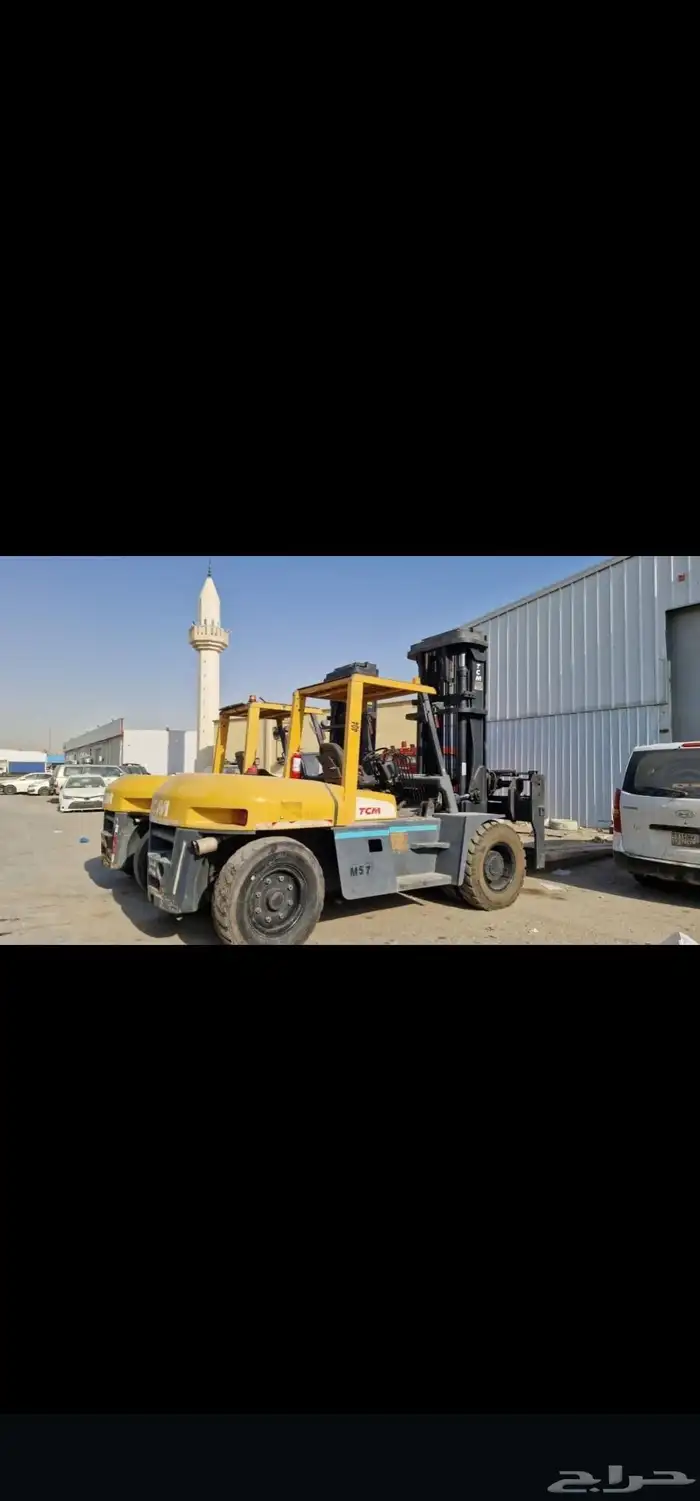 رافعات شوكية(فوركلفت )forklift للايجار 1