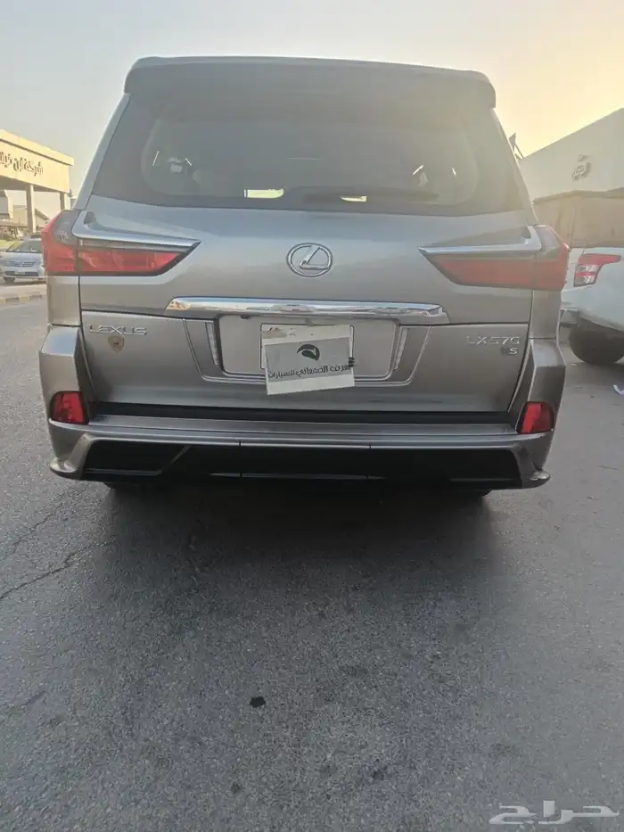لكزس 2018 4