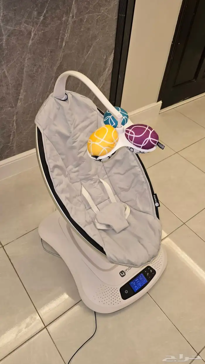 كرسي هزاز 4moms 0